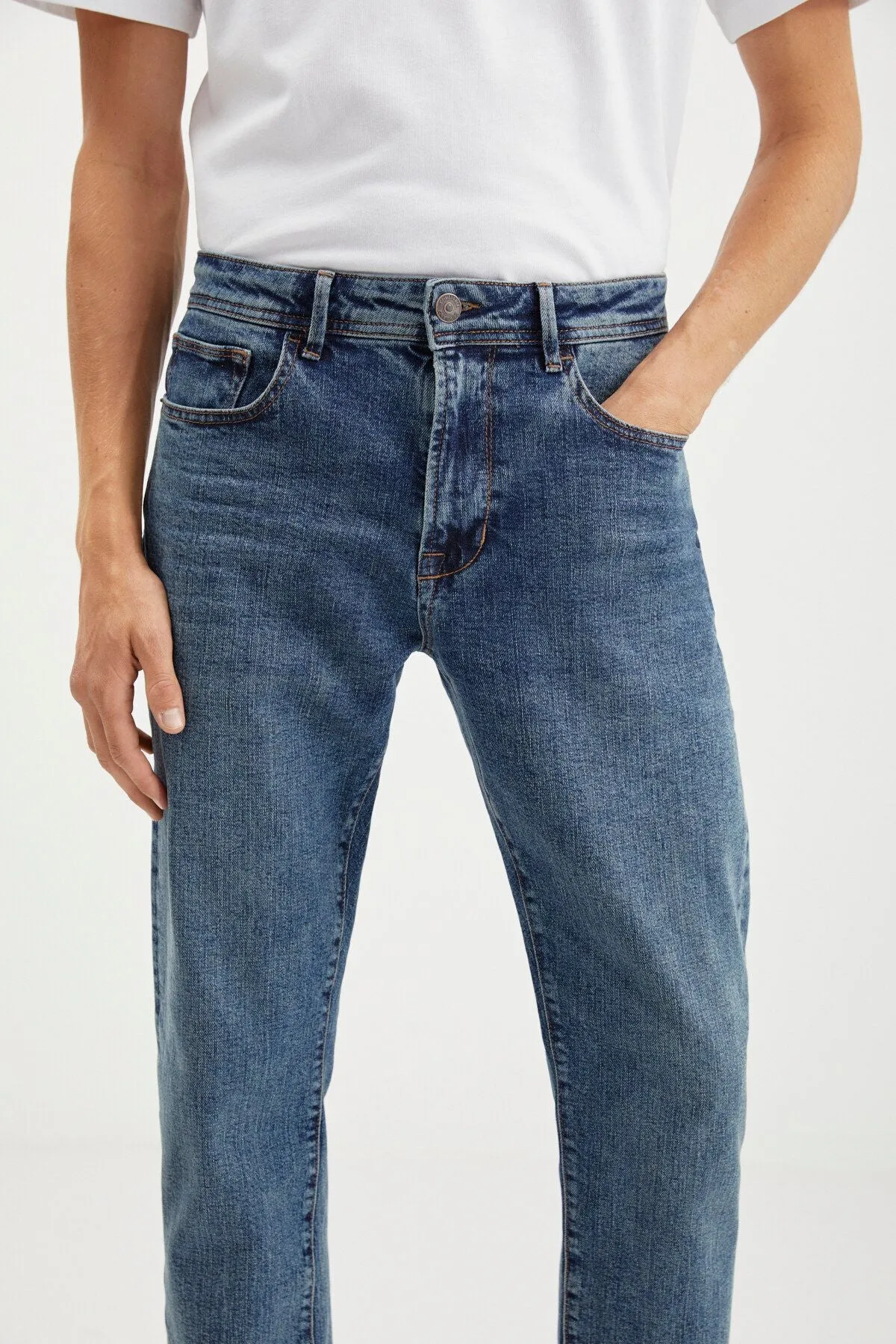 Antonıa Erkek Tappared Fit Boru Paça Kalın Dokulu Esnek Yapılı Magic Denim Kot Açık Mavi Jeans